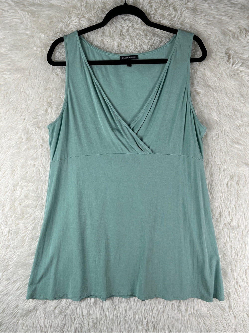 Eileen Fisher Seafoam Sleeveless V-Neck Silk Tank Top